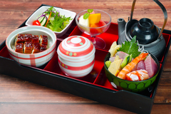 Mini Unagi & Chirashi Donburi Set